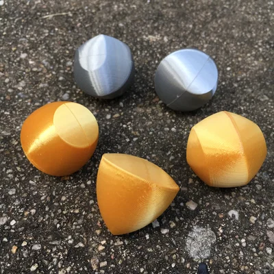 Khối bề rộng không đổi tùy biến (Customizable Solids of Constant Width)