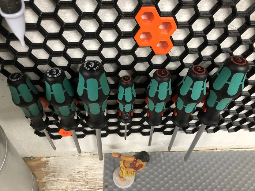 Giá đỡ tua vít gắn tường Honeycomb - Image 3