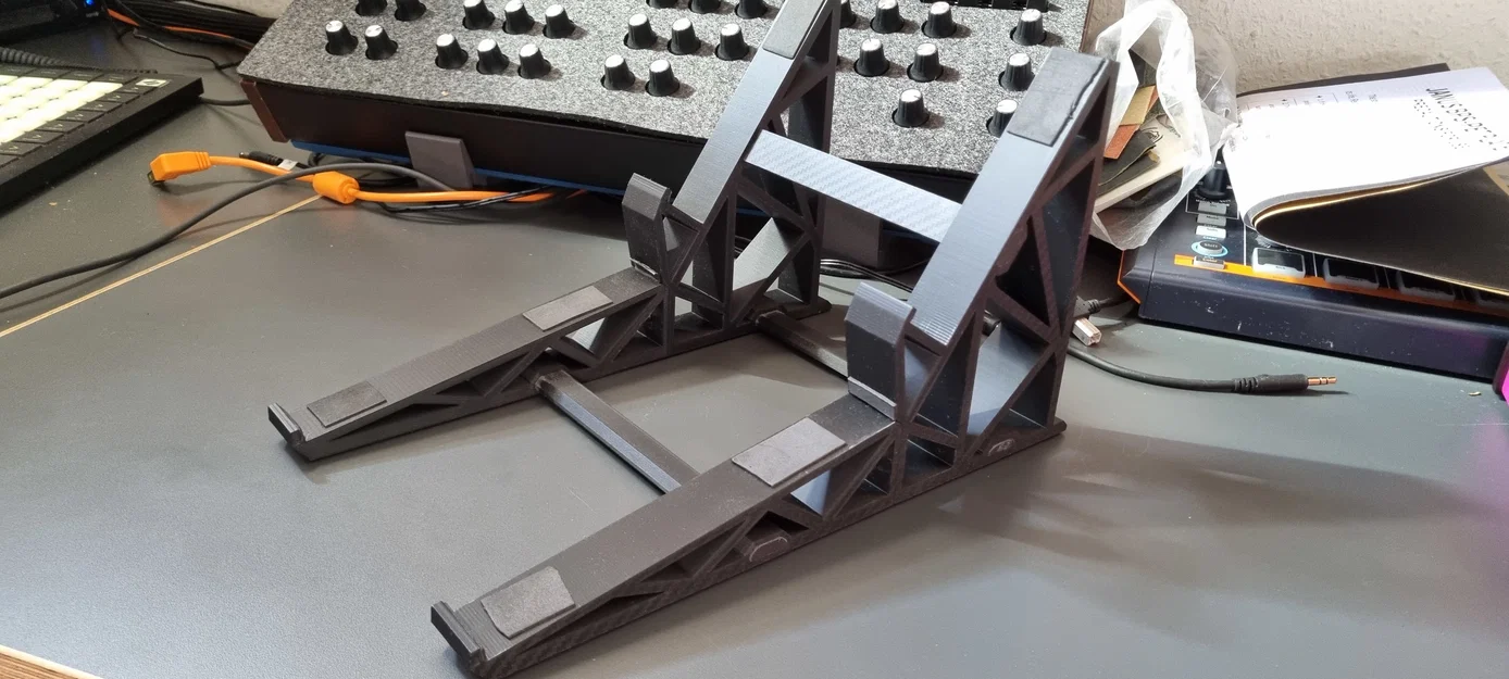 Stand để bàn cho Behringer Crave và Edge - Image 2