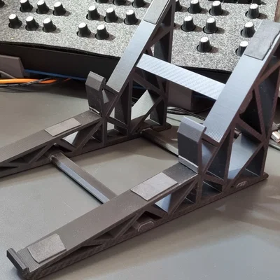 Stand để bàn cho Behringer Crave và Edge