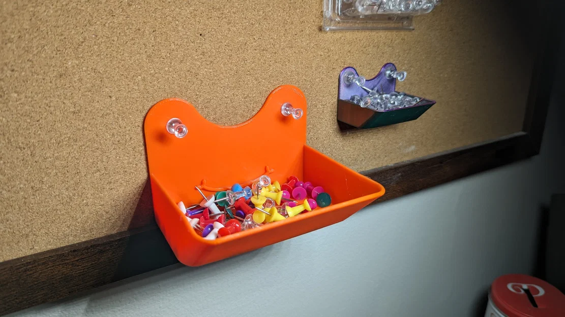 Hộp đựng ghim cho bảng cork (Cork Board Bin) - Image 1
