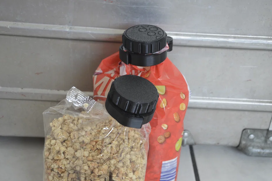 Kẹp miệng túi kèm nắp vặn (Bag clip with screw cap) - Image 1