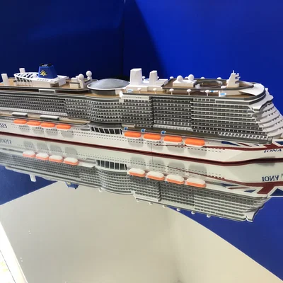 Tàu du lịch P&O Cruise Ship Iona (tỉ lệ 1:500) – in nhiều phần, đa màu