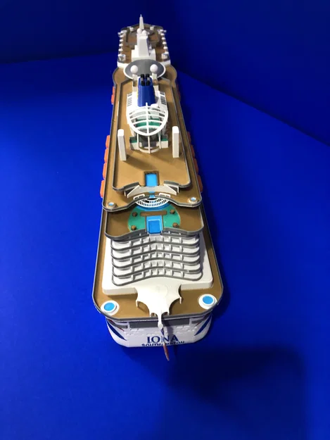 Tàu du lịch P&O Cruise Ship Iona (tỉ lệ 1:500) – in nhiều phần, đa màu - Image 15