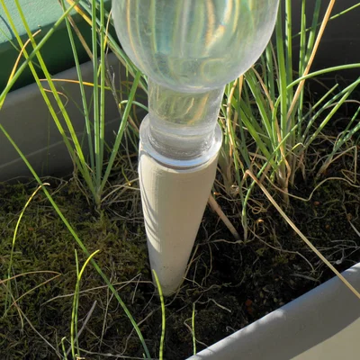Đầu Cắm Tưới Cây Dùng Chai PET (PET-Bottle Irrigation Spike)