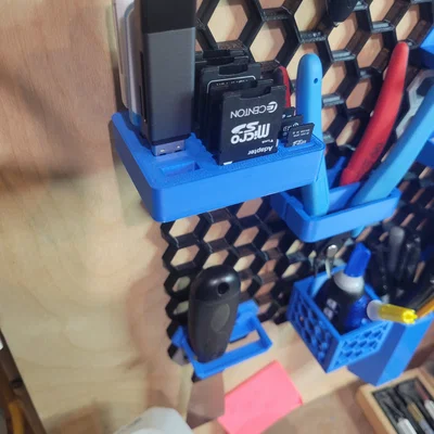 Giá lưu trữ USB, SD và Micro SD cho Honeycomb Storage Wall (HSW)