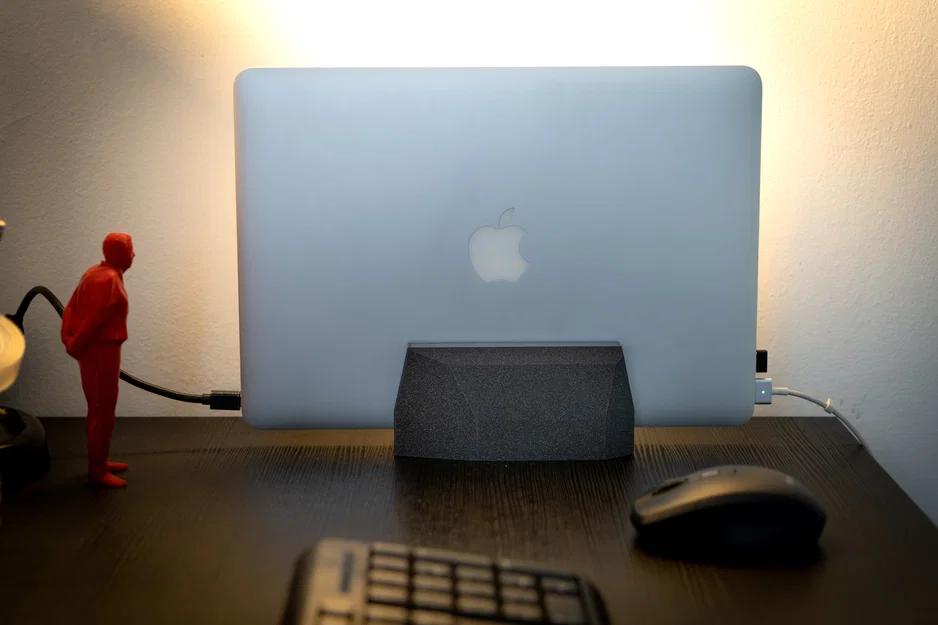 Giá đỡ laptop dựng đứng (Laptop vertical stand) chỉnh được kiểu low-poly - Image 1