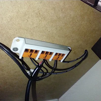 Giá đỡ đầu nối Wago 221 cố định dây điện gọn gàng cho DIY
