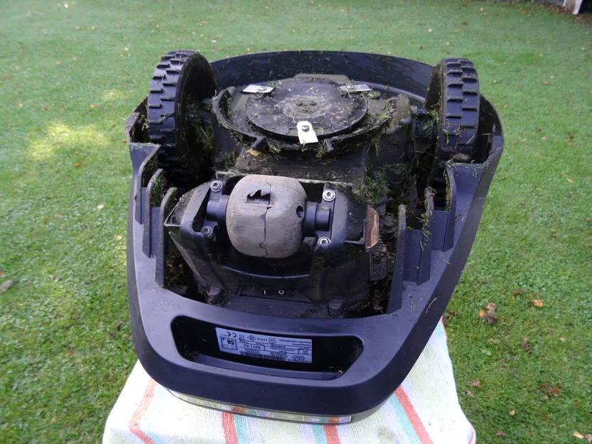 Bánh sau cho robot cắt cỏ Gardena R40LI (Rear wheel replacement) - Image 2