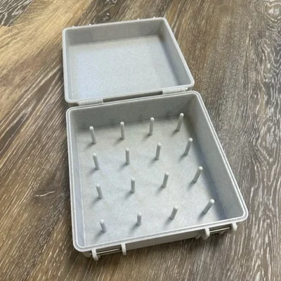 Hộp đựng cuộn chỉ may (Parametric)