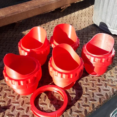 Máng ăn gà (Chicken Feeder) chống rơi vãi