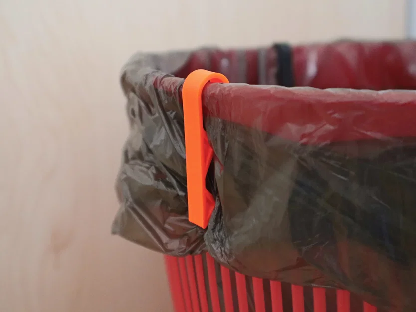 Kẹp giữ túi rác (Trash bag clip) - Image 1
