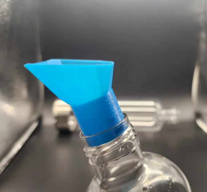 Phễu Rót Nước Thông Minh Cho Bình Cao (Angled Bottle Funnel) - Image 2