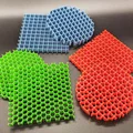 Mẫu in 3D đế lót ly họa tiết trái tim và lưới (Honeycomb Grid) - Thumbnail 5