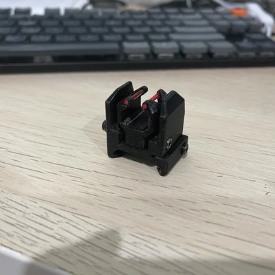Thước ngắm Picatinny dùng filament kiểu “fibre optic” có thể chỉnh (Adjustable)