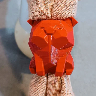 Mẫu in 3D vòng giữ khăn quàng cổ hình chú heo (Woggle) cho Hướng đạo
