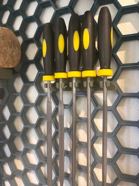 Giá treo dũa mini chuyên dụng cho Honeycomb Wall - Image 2