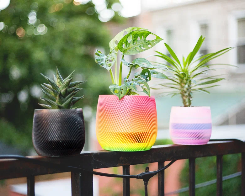Chậu trồng cây xoắn ốc có thoát nước (vase mode) - Image 1