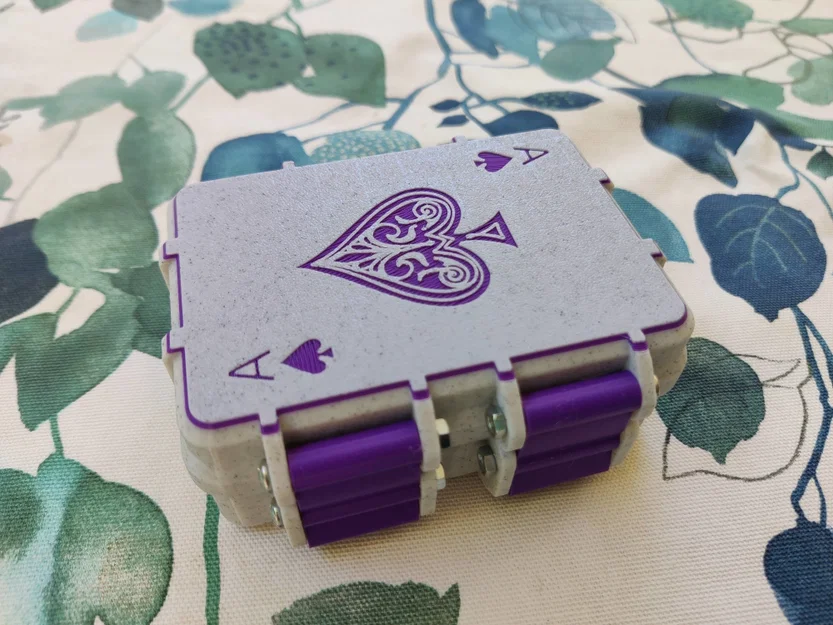Hộp đựng bài rugged – Ace of Spades - Image 1