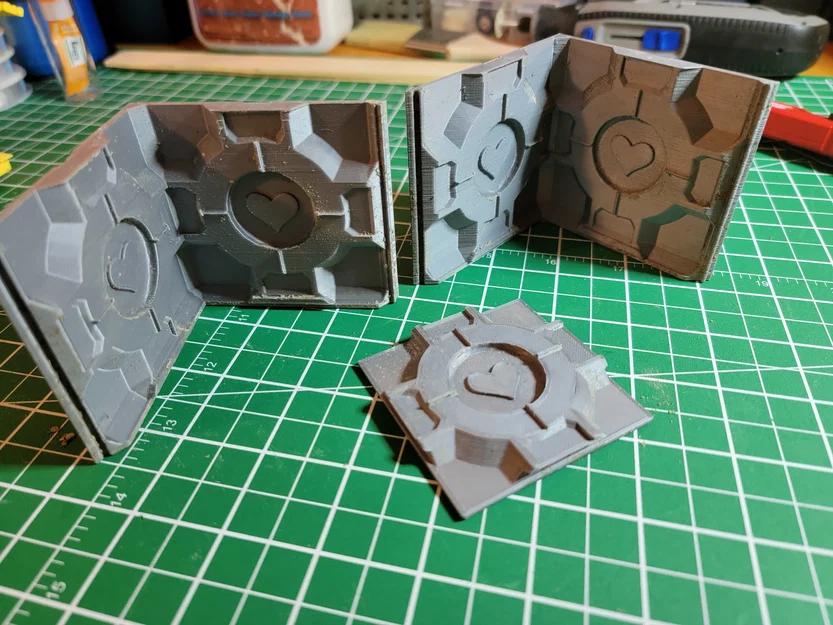 Khuôn chậu sen đá Companion Cube - Image 2