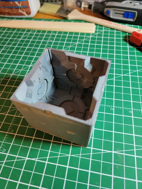 Khuôn chậu sen đá Companion Cube - Image 3