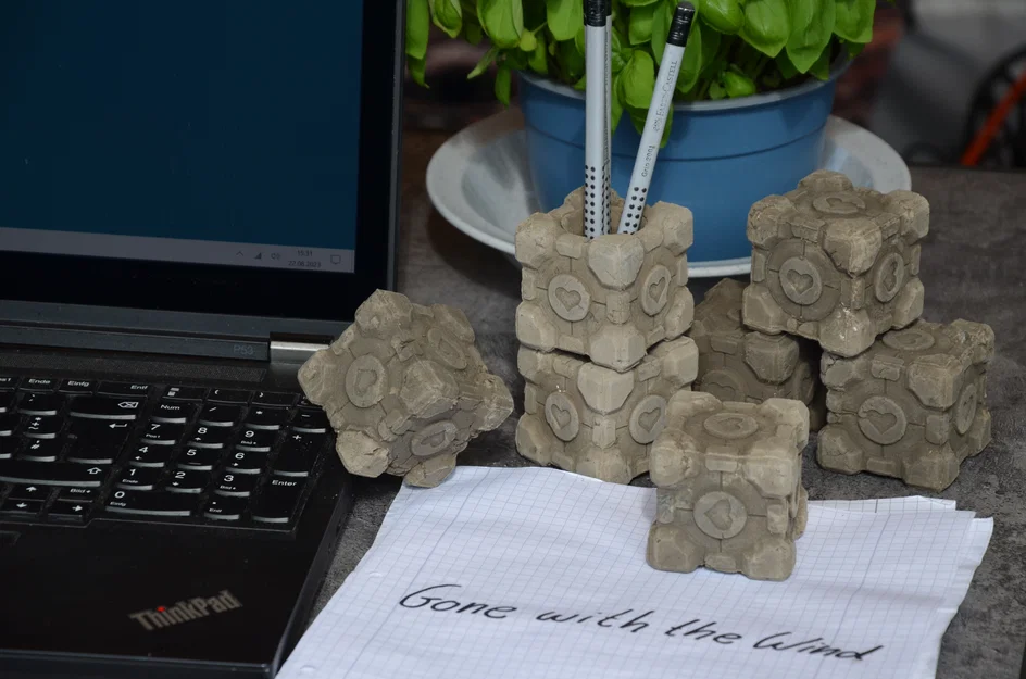 Khuôn Companion Cube (Companion Cube mold) - Image 2