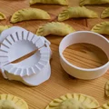 Pasta Press – Khuôn ép pasta kèm dao cắt - Thumbnail 1