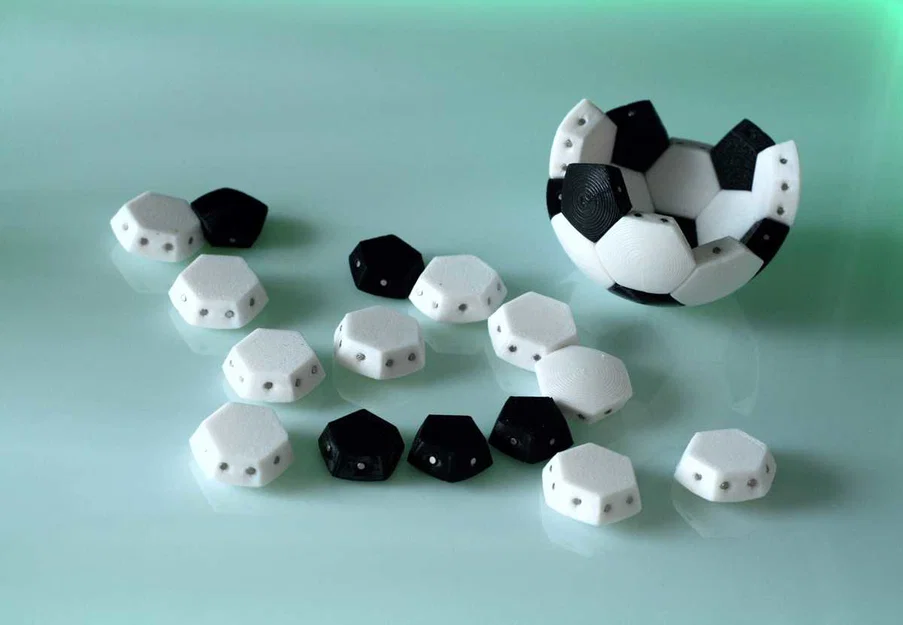 Puzzle Trái Banh Đá Nam Châm (Magnetic Soccer Ball Puzzle) - Image 3