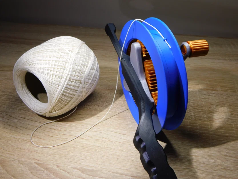Cuộn dây thả diều có bánh răng (Geared kite reel) - Image 6