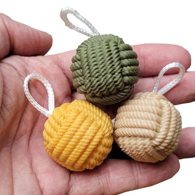 Móc khóa quả cầu paracord (Paracord ball keychain)