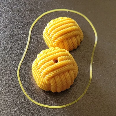 Móc khóa quả cầu paracord (Paracord ball keychain)