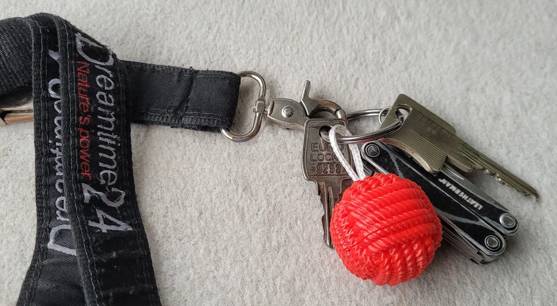 Móc khóa quả cầu paracord (Paracord ball keychain) - Image 7