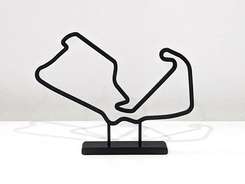 Mô hình trưng bày đường đua Silverstone Circuit (F1) - Image 1