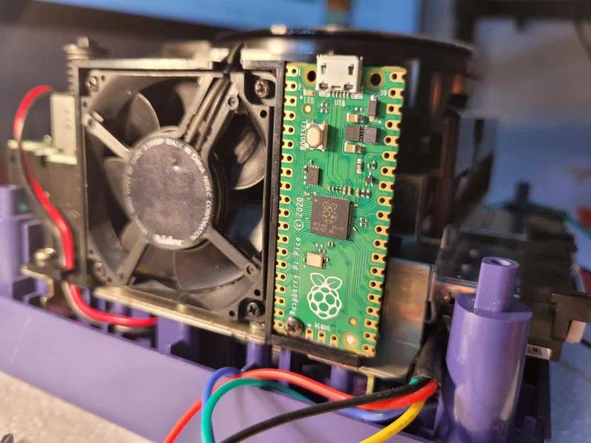 Giá đỡ Picoboot mod có insert M2 (Raspberry Pico trên Gamecube) - Image 1