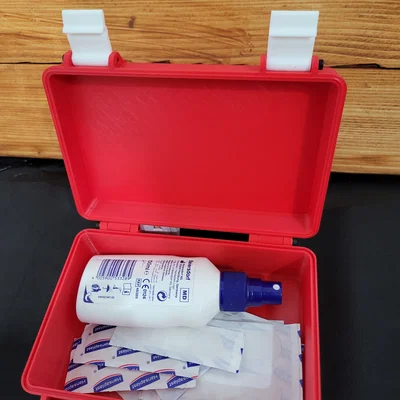 Medkit - Hộp đựng sơ cứu 3D bền bỉ, thiết kế cứng cáp