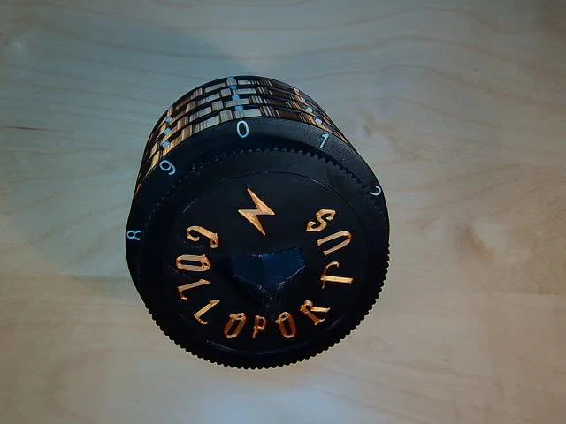Hộp strongbox Harry Potter với khóa số tổ hợp 8 chữ số (lập trình được) - Image 1