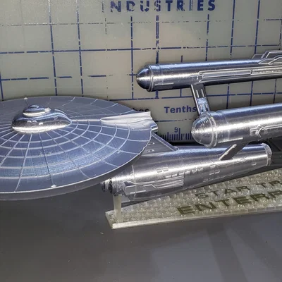 Star Trek USS Enterprise NCC - 1701