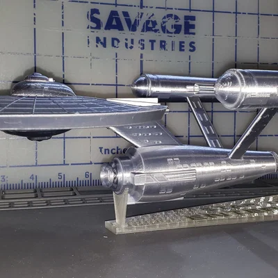 Star Trek USS Enterprise NCC - 1701