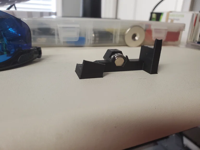 Giá đỡ thước kẹp cho bảng HSW kèm khay đựng pin LR44 tiện lợi - Image 3