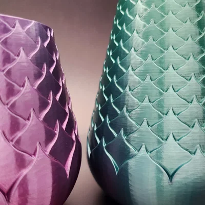 Mẫu lọ hoa Lotus Spiral Vases V2 trang trí độc đáo