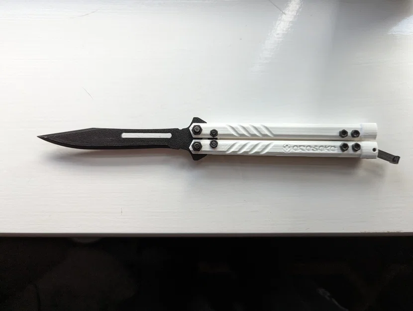 Balisong V2 in hoàn toàn – cải tiến blade mount để chuyển động mượt hơn - Image 1