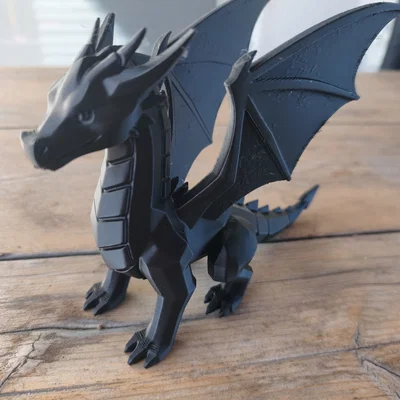 Steel Dragon (Rồng Thép) – mẫu Low-Poly góc cạnh, cánh rộng chắc chắn