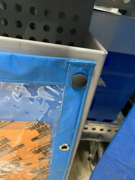 Chốt cài 3D giữ túi tài liệu cho xe đẩy OPD Cart Pad Thingies - Image 1