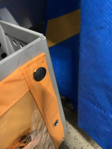 Chốt cài 3D giữ túi tài liệu cho xe đẩy OPD Cart Pad Thingies - Image 3