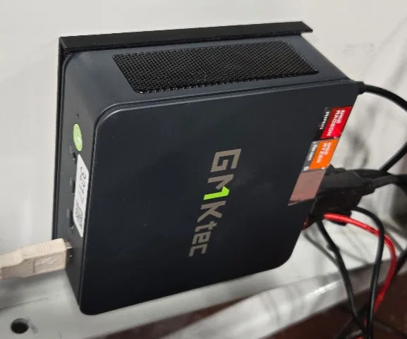 Ngàm gắn VESA GMKtec M6 Ultra (100x100 Snap-Fit) - Image 1