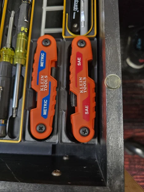 Khay Đựng Dụng Cụ Klein Tools Chuẩn Gridfinity Gọn Gàng - Image 1