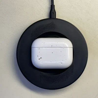 Đế sạc AirPods Pro tự canh chuẩn cho Anker Powerwave Pad