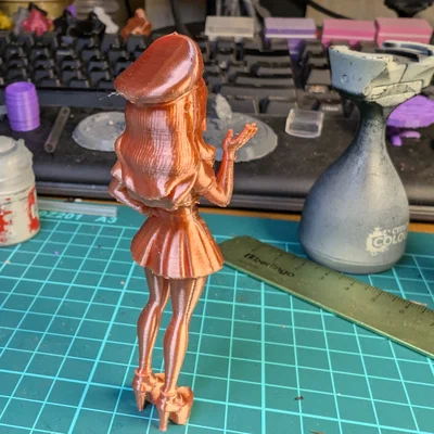 Mô hình nhân vật nữ phong cách quân đội đáng yêu - File in 3D đẹp