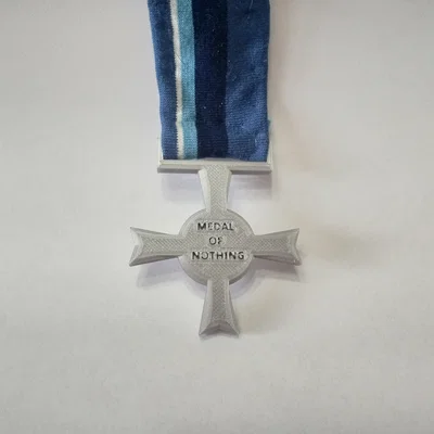 Huân chương Medal of Nothing - Mô hình 3D hài hước trang trí
