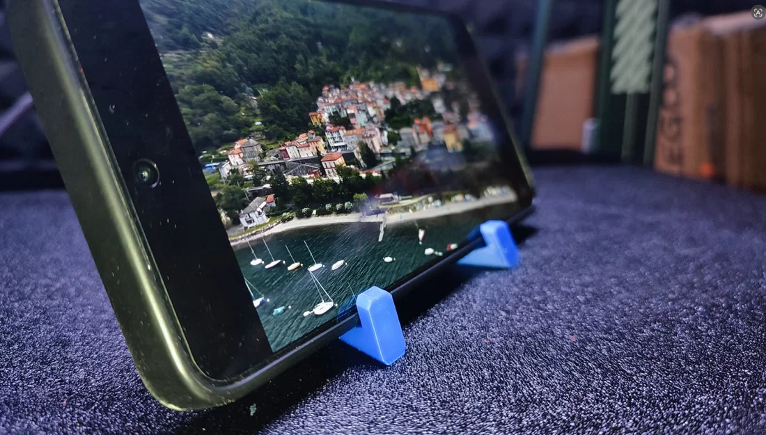 Đế giữ điện thoại để bàn đơn giản in 3D tiện lợi - Image 3